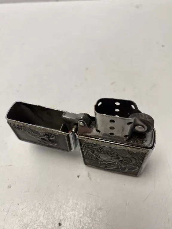 ZAPALNICZKA  BENZYNOWA STAR 903