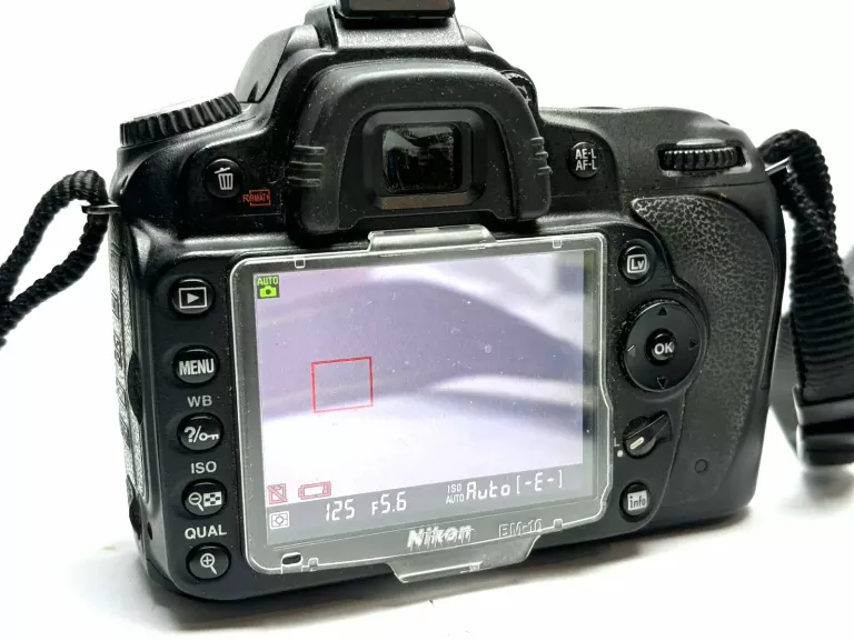 aparat-nikon-d90-z-obiektywem-nikon-af-s-nikkor-18-200mm-135-56-g-ed-ean-gtin-0018208915705