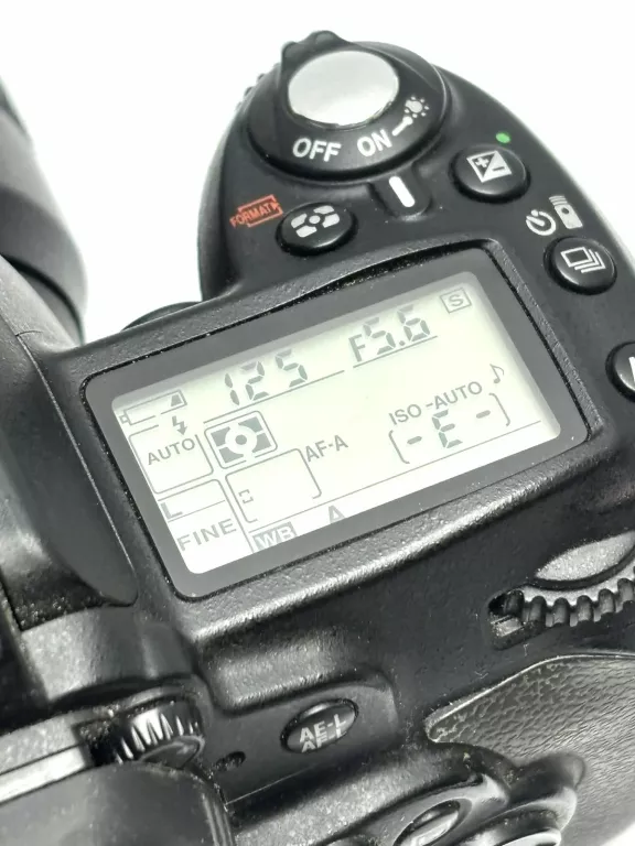 aparat-nikon-d90-z-obiektywem-nikon-af-s-nikkor-18-200mm-135-56-g-ed-stan-11323-2