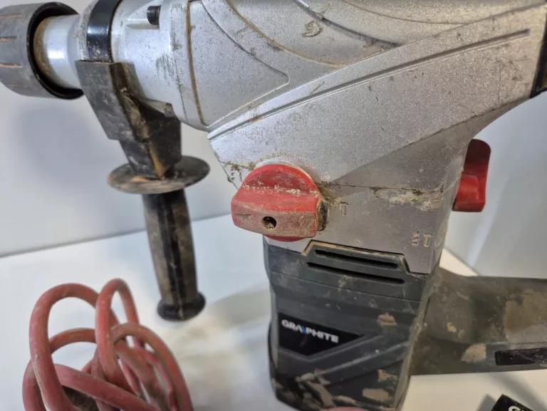 mlot-udarowy-sds-1500w-walizka-58g862-graphite-seria-58g862ta