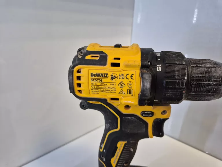 dewalt-wiertarko-wkretarka-2x2ah-ladowarka-skrzynia-dcd708-kod-producenta-dcd708d2t