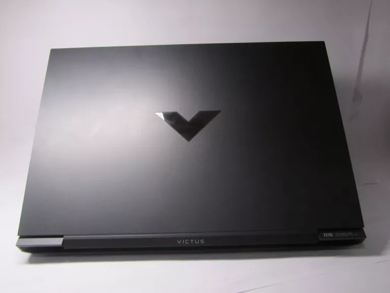 laptop-victus-16-d0243nw-intel-i5-16gb-ram-512ssd-przekatna-ekranu-1610