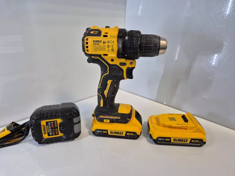 dewalt-wiertarko-wkretarka-2x2ah-ladowarka-skrzynia-dcd708-ean-gtin-5035048721919