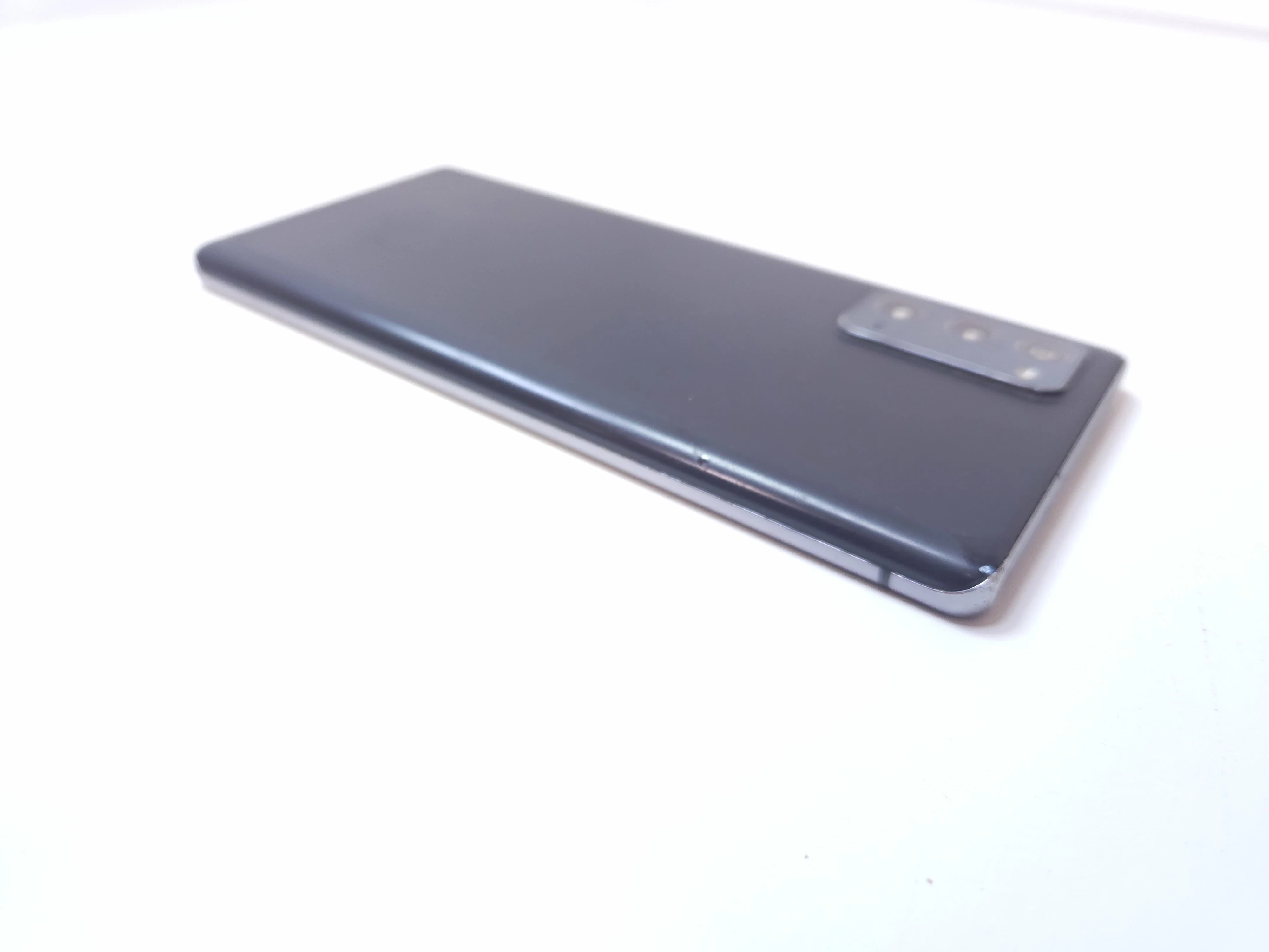 telefon-samsung-galaxy-note-20-5g-etui-wbudowana-pamiec-202869-214185