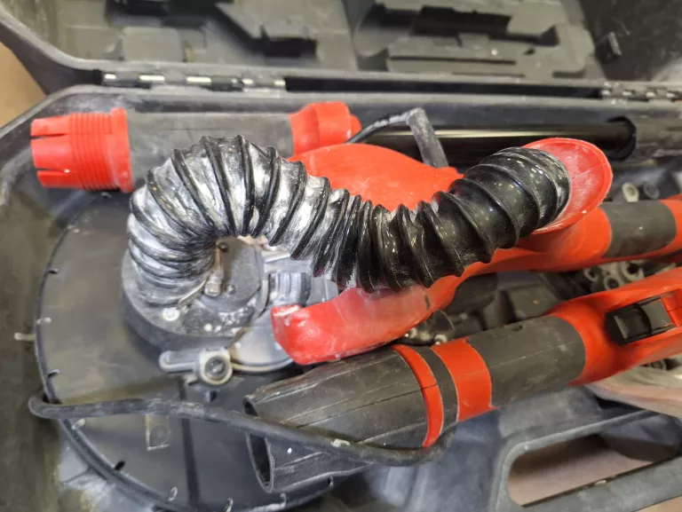 SZLIFIERKA DO GIPSU YATO YT-82350 710 W