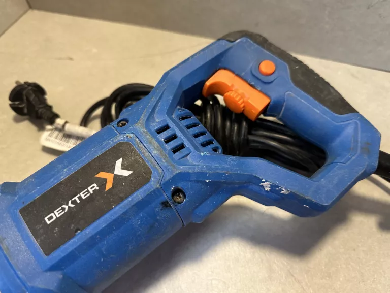 PIŁA SZABLASTA DEXTER 900W