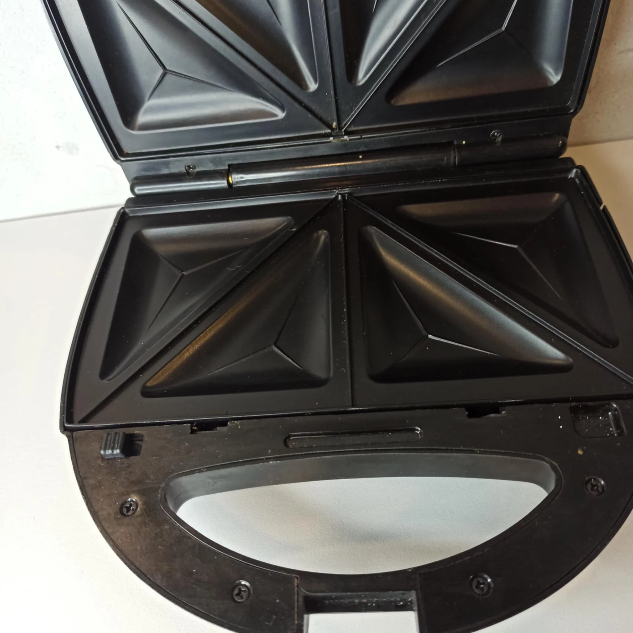 opiekacz-clatronic-stwa-3490-moc-65000