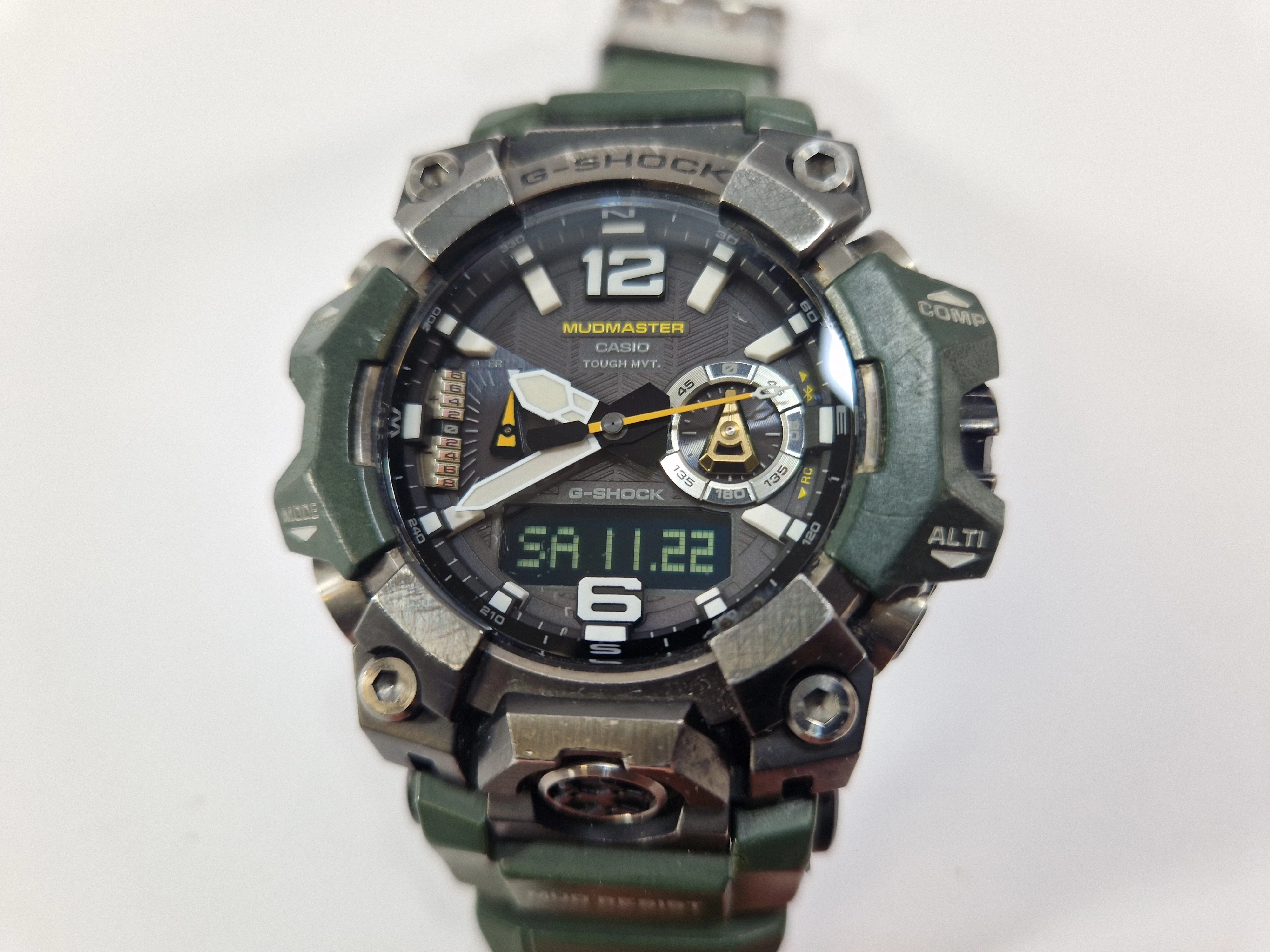 zegarek-meski-casio-g-shock-mudmaster-gwg-b1000-ciemno-zielony-kolor-249512-1647428