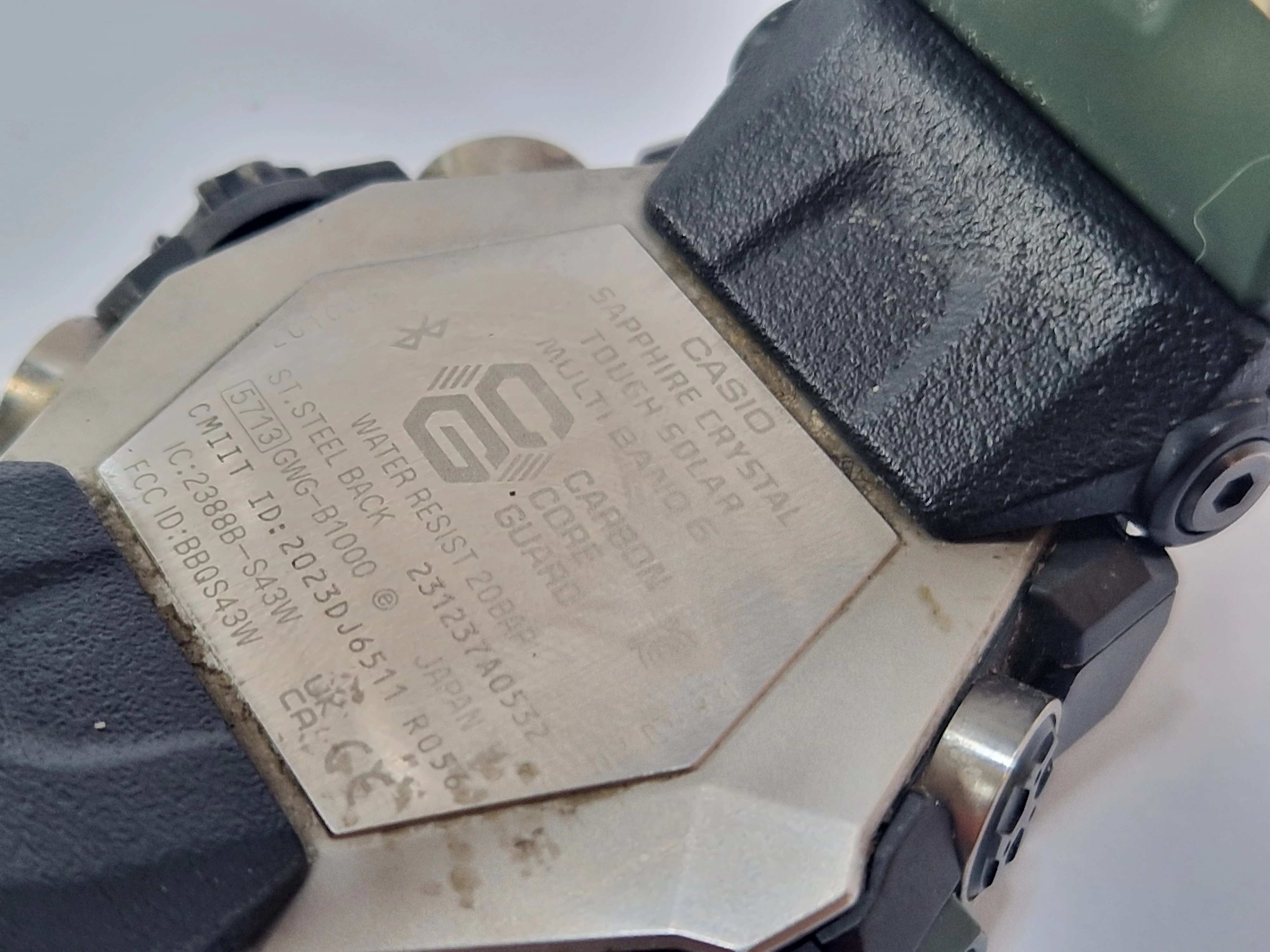 zegarek-meski-casio-g-shock-mudmaster-gwg-b1000-ciemno-zielony-material-paska-129219-10