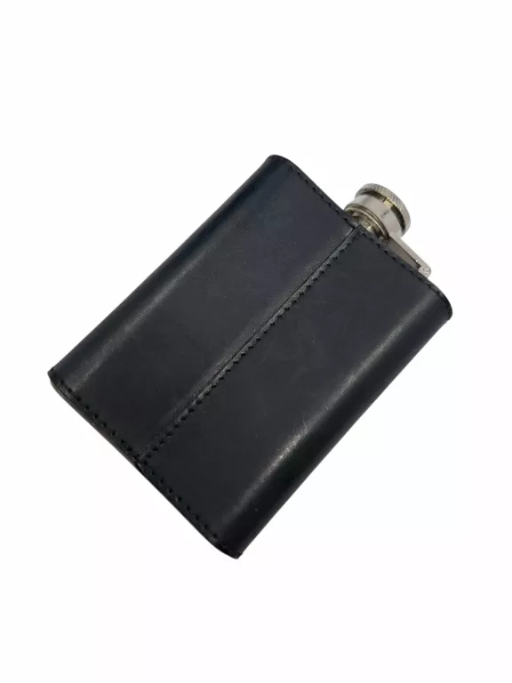 SKÓRZANA PIERSIÓWKA