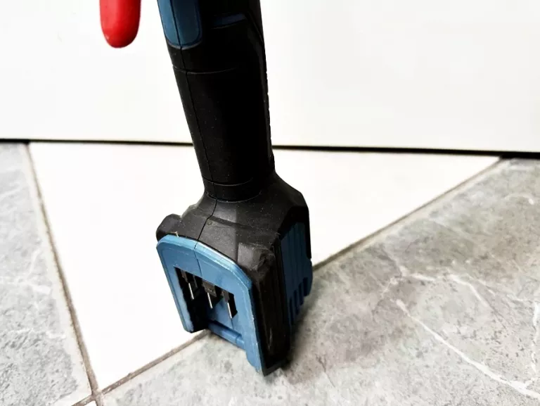 ERBAUER EGT18 PODKASZARKA AKUMULATOROWA