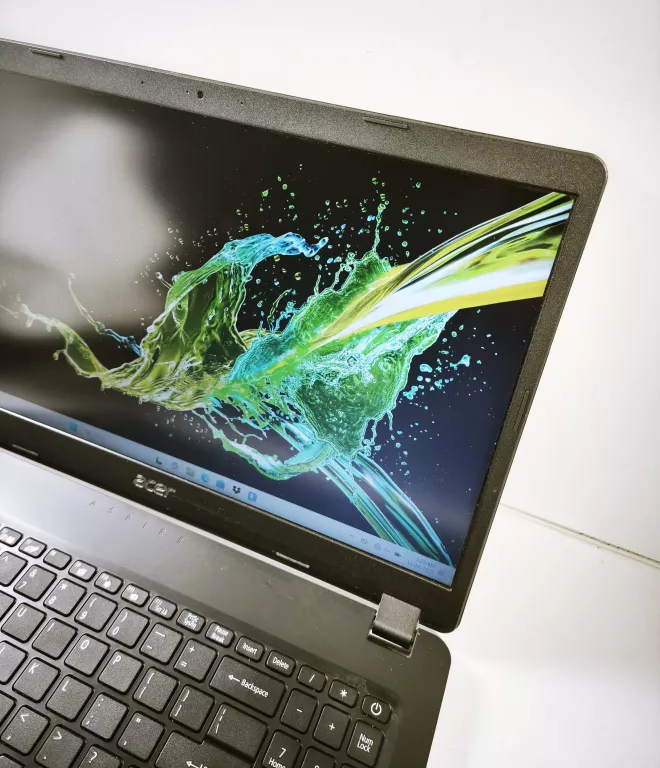 LAPTOP ACER ASPIRE 3 15,6 " INTEL CORE I3 4 GB / SSD