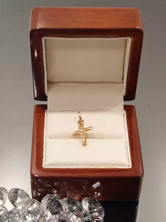 PIĘKNY ZŁOTY  KRZYŻYK 585