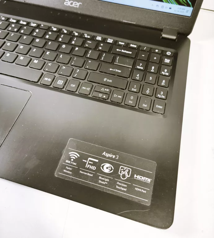 LAPTOP ACER ASPIRE 3 15,6 " INTEL CORE I3 4 GB / SSD