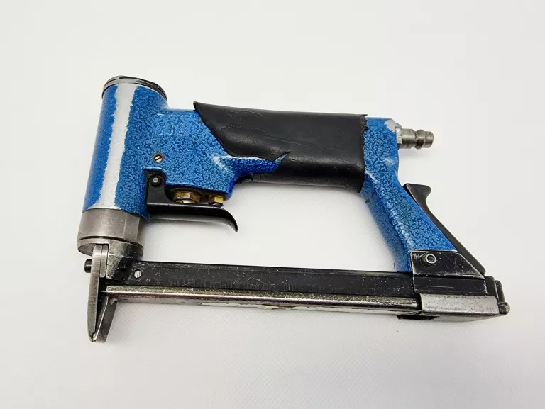 ZSZYWACZ TAPICERSKI PNEUMATYCZNY AUTOMATYCZNY BEA 380/14-450