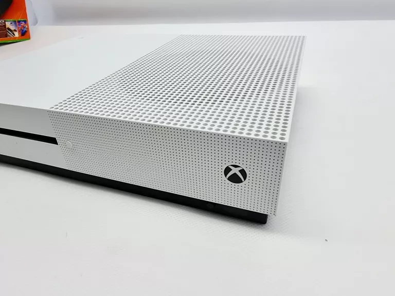 KONSOLA XBOX ONE S 500 GB