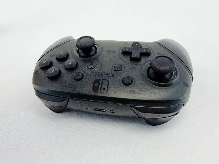 PAD NINTENDO SWITCH PRO CONTROLLER