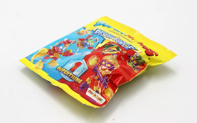 SASZETKA SUPER THINGS RESCUE FORCE SERIA 10 RIVALS OF KABOOM  1 SZT