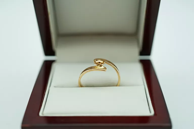 ZŁOTY PIERŚCIONEK KWIATEK 585/14K 2,33G R: 14