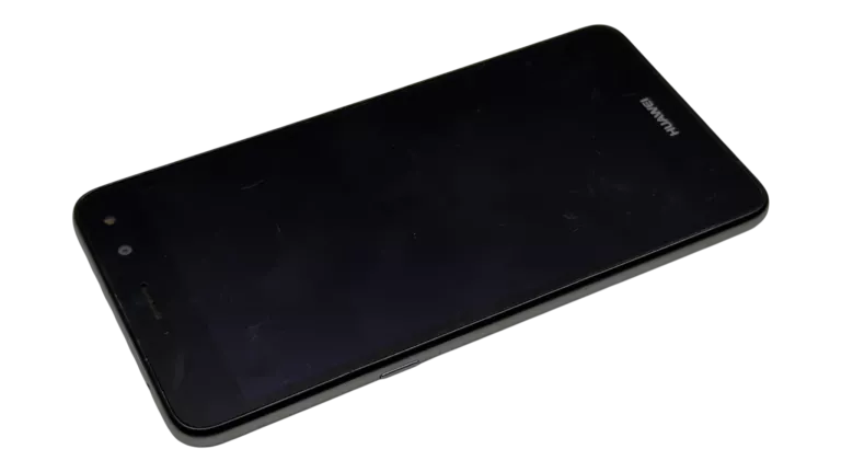 SMARTFON HUAWEI Y6 2 GB / 16 GB 4G (LTE) SZARY