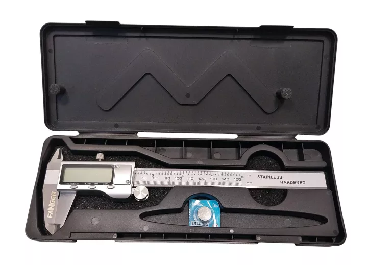 suwmiarka-elektroniczna-fanger-calipro-etui-mikolaja-reja-21-zamosc
