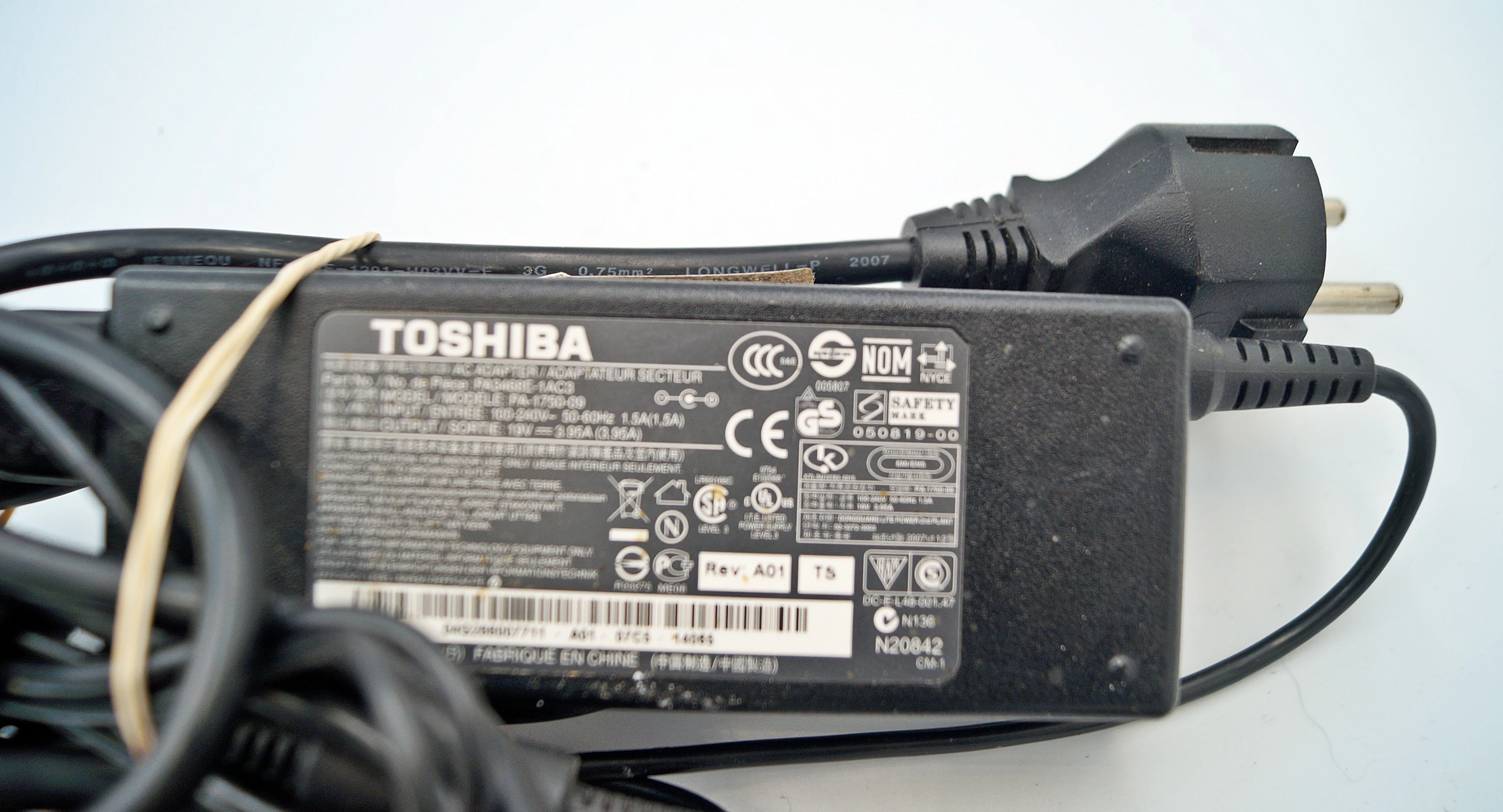 orginalna-ladowarka-toshiba-19v-395a-75w-wtyk-55x25-mm-pa-1750-09-chelmska-50-warszawa