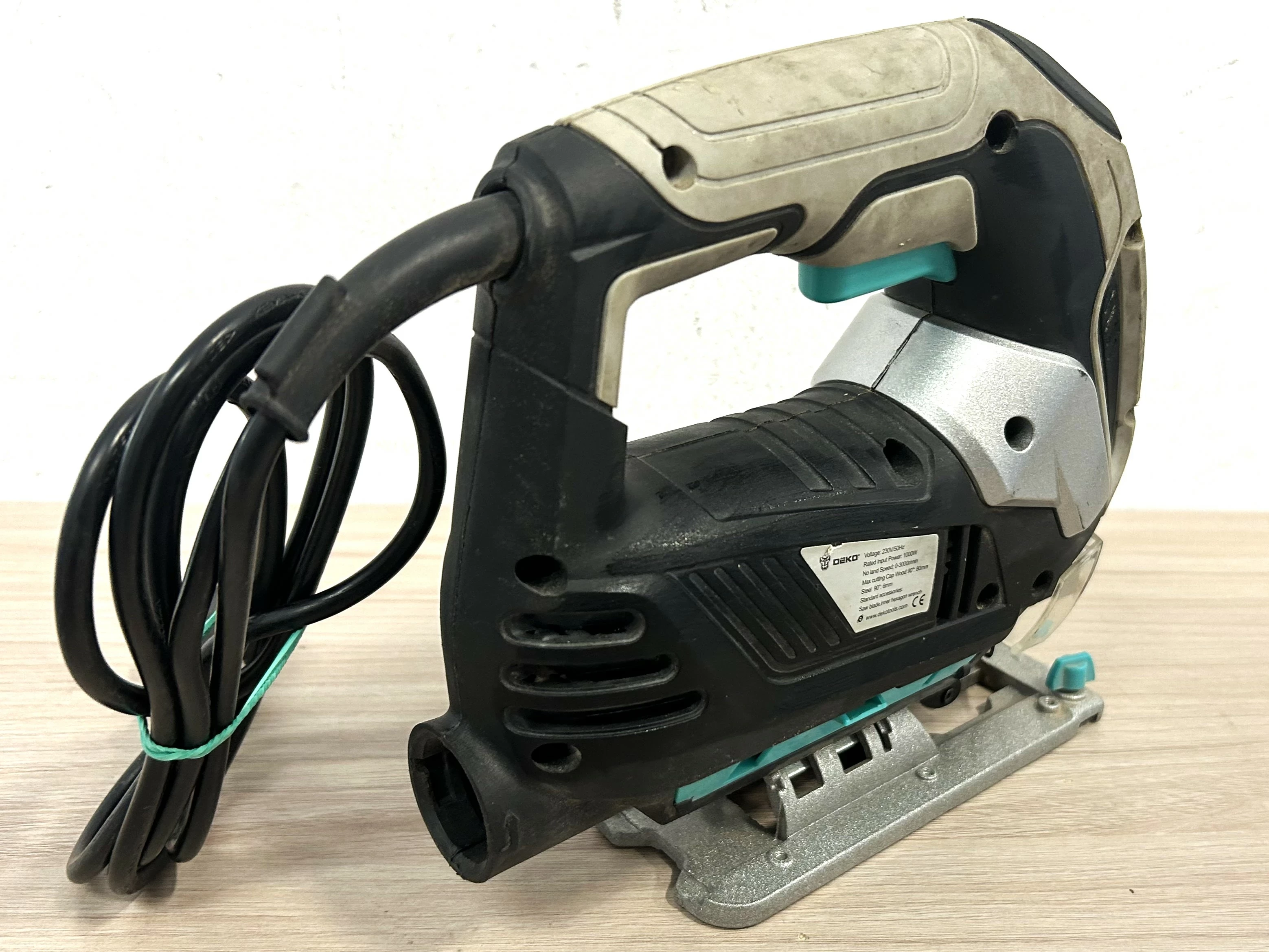 wyrzynarka-deko-dkjs80z6-zasilanie-209202-238306