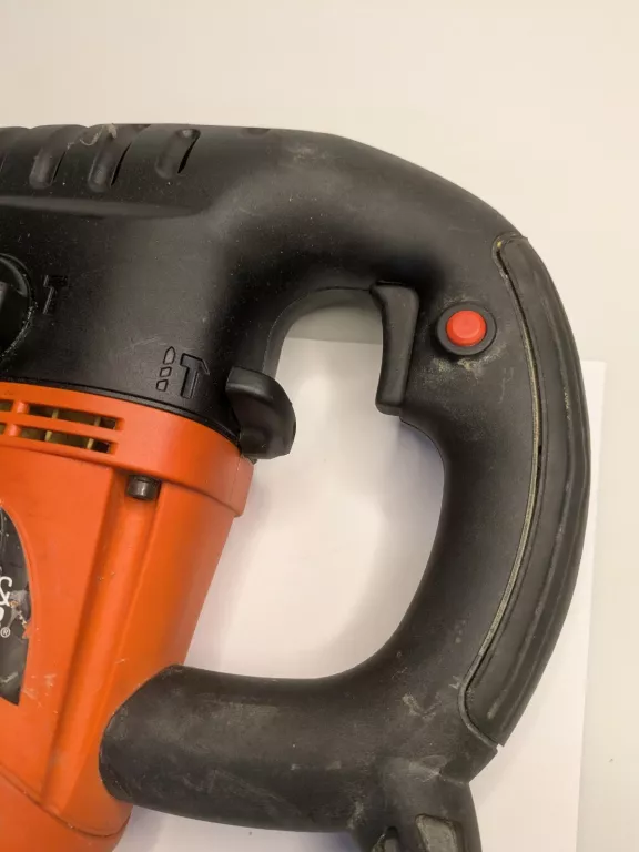 MŁOTOWIERTARKA BLACK DECKER KD1001
