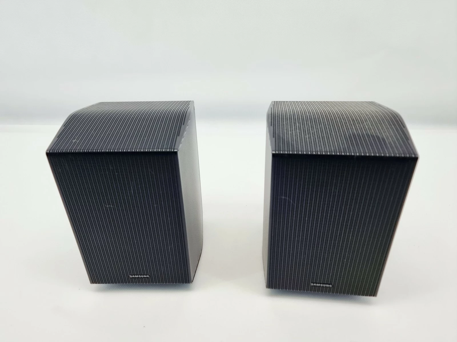 soundbar-samsung-hw-q990d-en-czarny-1114-kanalowy-kolor-249512-1647413