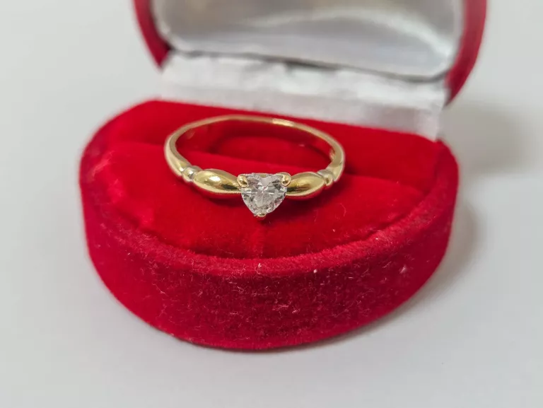 ZŁOTY PIERŚCIONEK 585 / 1,9G