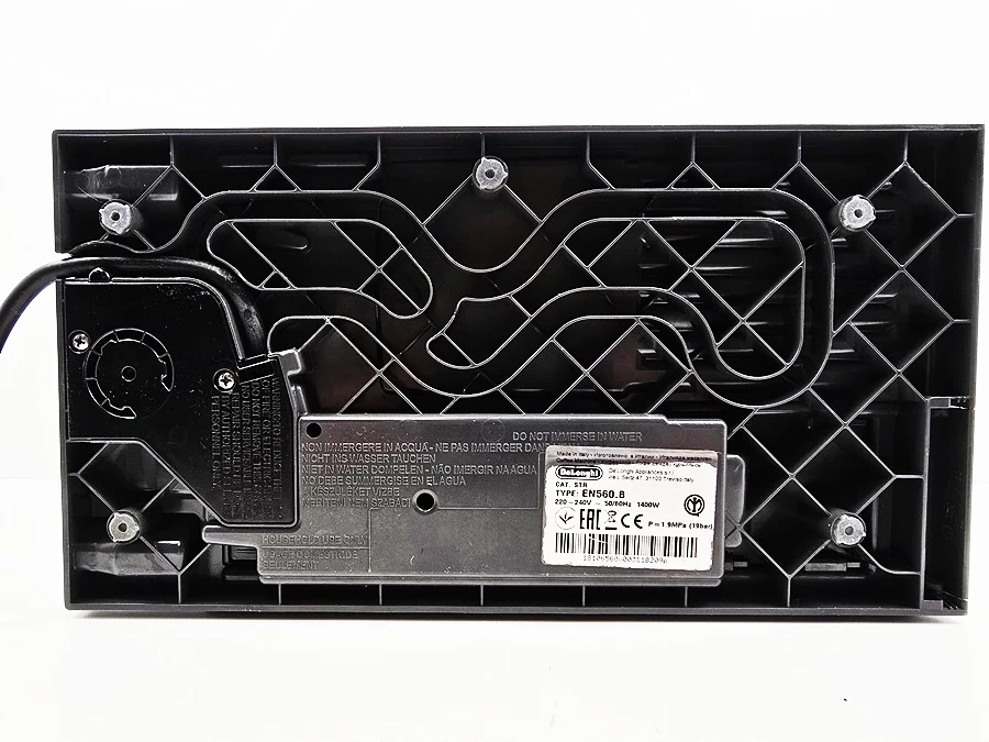 ekspres-na-kapsulki-delonghi-nespresso-lattissima-touch-en560b-czarny-moc-140000