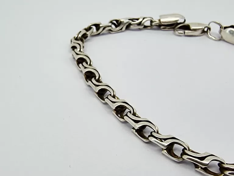 SREBRNA BRANSOLETKA  925