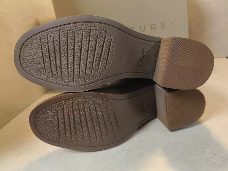 BOTKI CLARKS CHAMBERLY TOP R.40