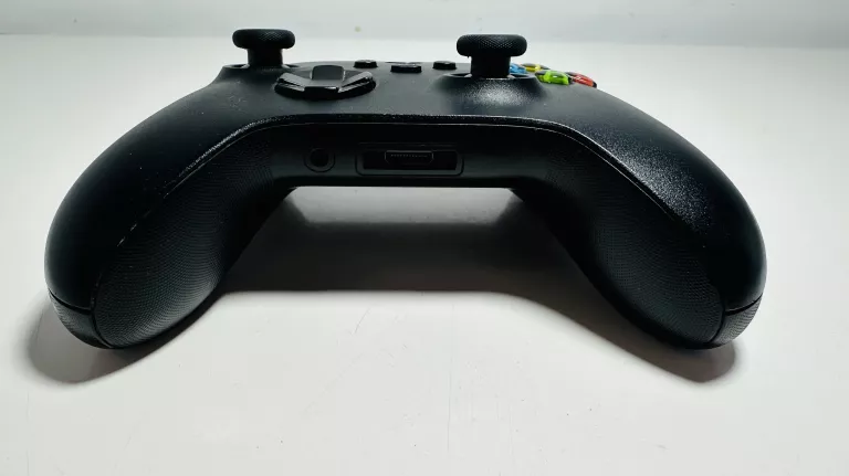 PAD DO KONSOLI XBOX SERIES X/S WARTO OKAZJA