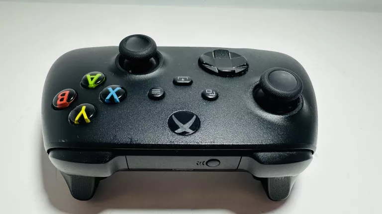 PAD DO KONSOLI XBOX SERIES X/S WARTO OKAZJA