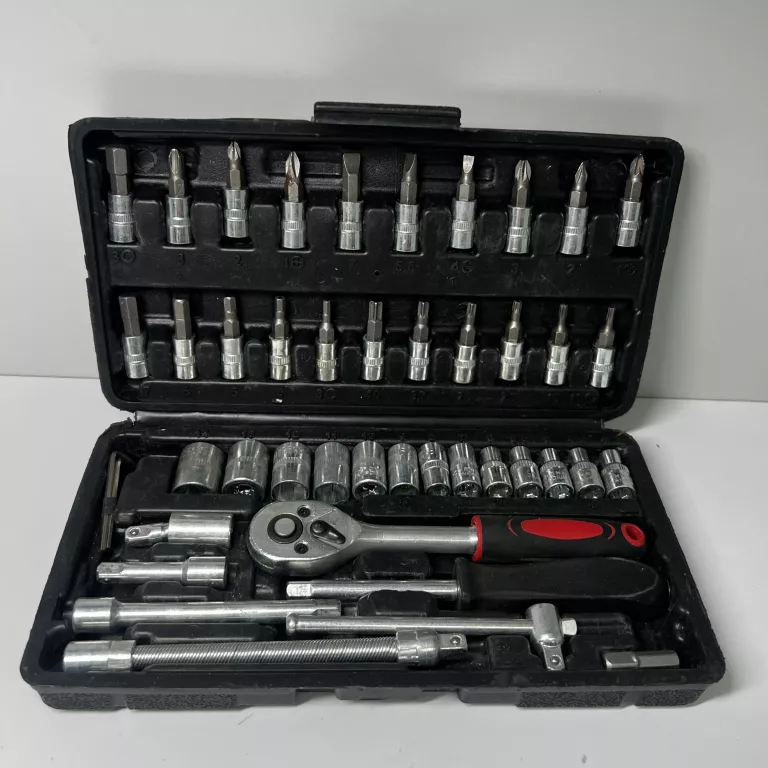 ZESTAW KLUCZY NASADOWYCH 46 SZTUK