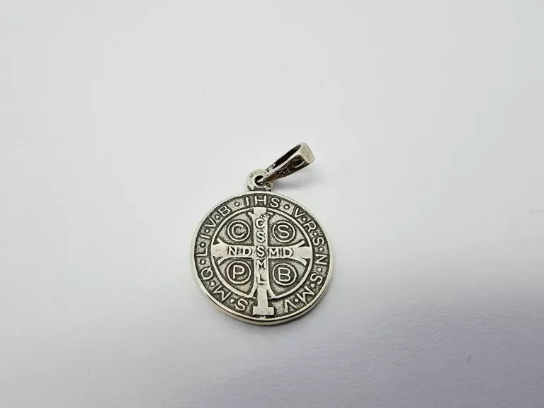 SREBRNA ZAWIESZKA 925