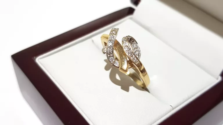 ZŁOTY PIERŚCIONEK PR 585 3,98G R12