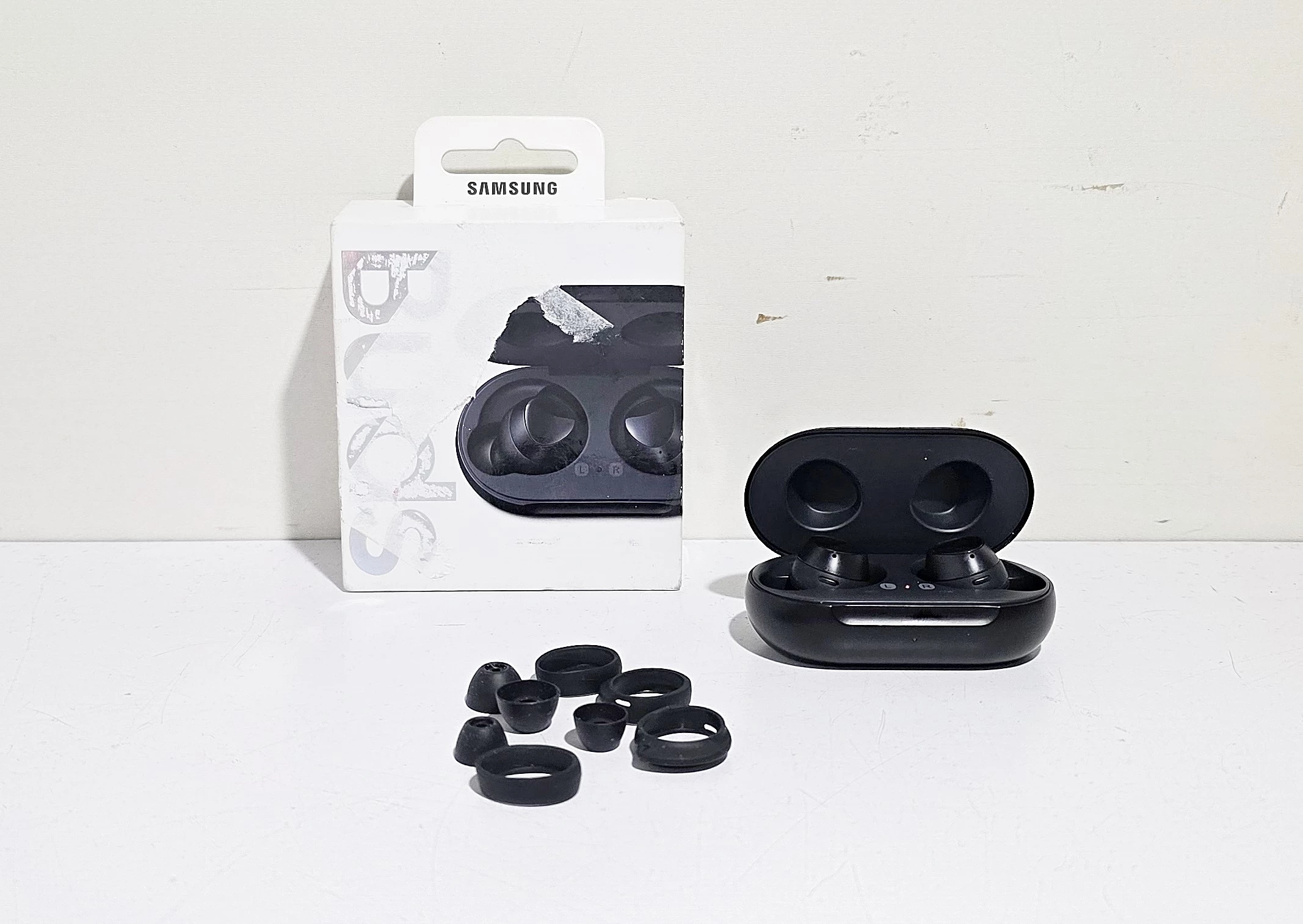 sluchawki-samsung-galaxy-buds-czarne-moniuszki-17-biala-podlaska