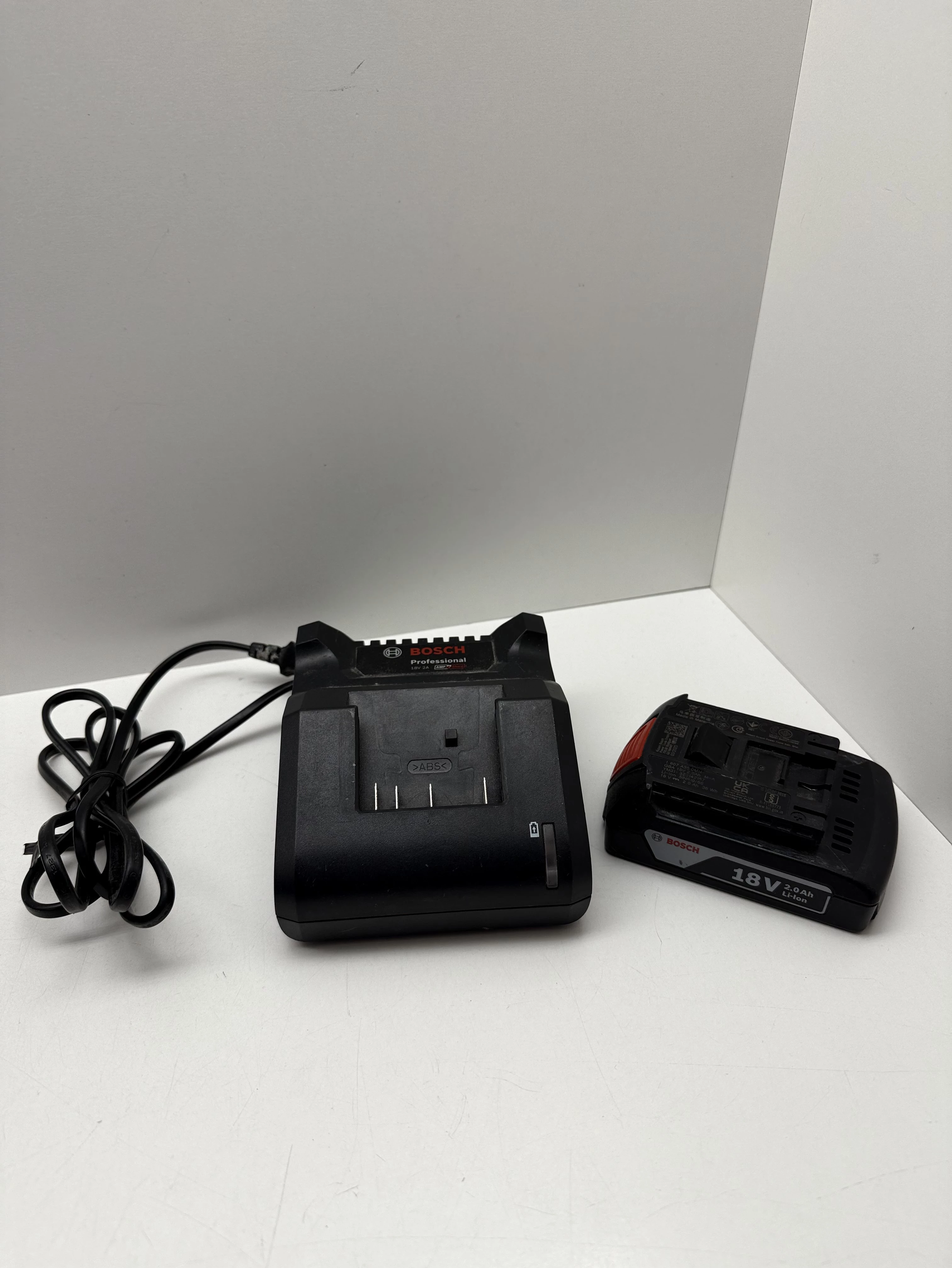 bosch-gal-18v-20-ladowarka-do-akumulatorow-18v-gba-ampshare-aku-20ah-18-dokerska-3-wroclaw