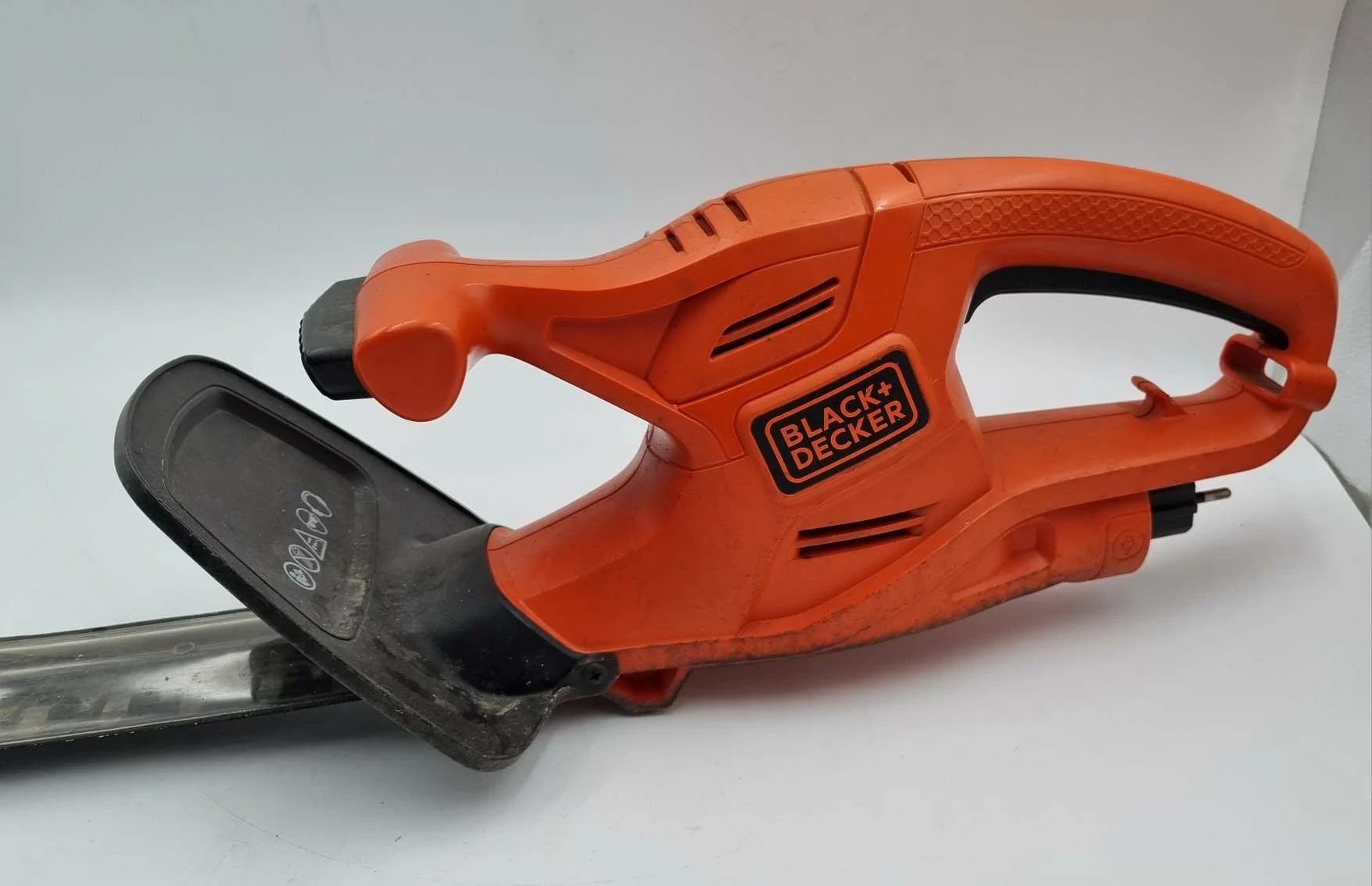 nozyce-do-zywoplotu-black-decker-gt4245-ean-gtin-5035048341209