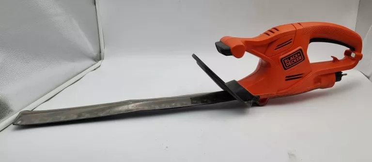 nozyce-do-zywoplotu-black-decker-gt4245-farbiarska-22e-mosina