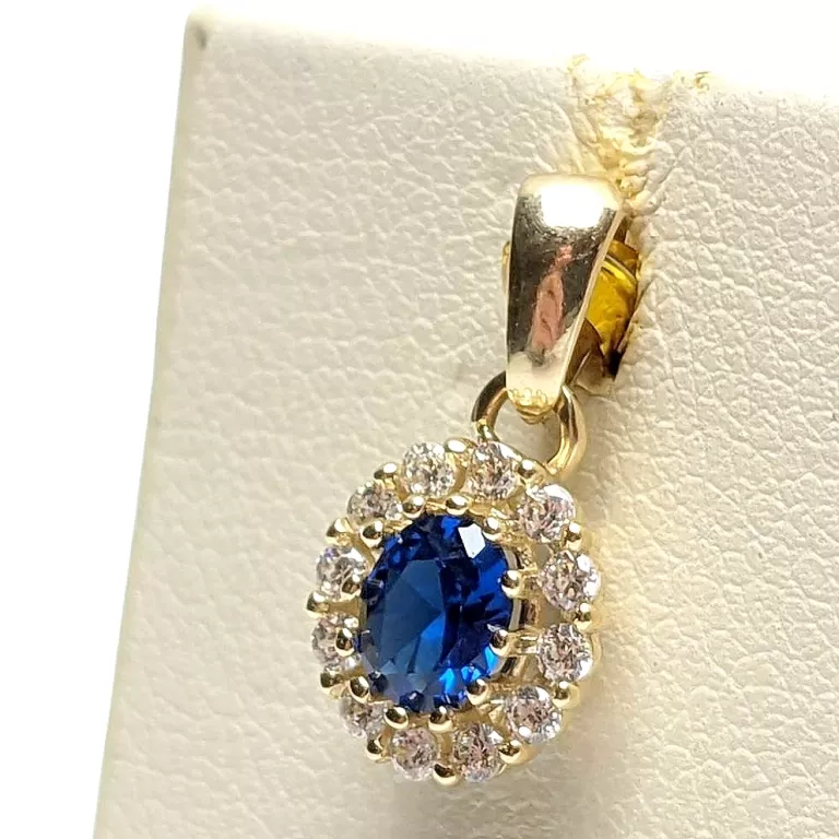 CUDNA ZŁOTA ZAWIESZKA 0.98G 2CM P.585