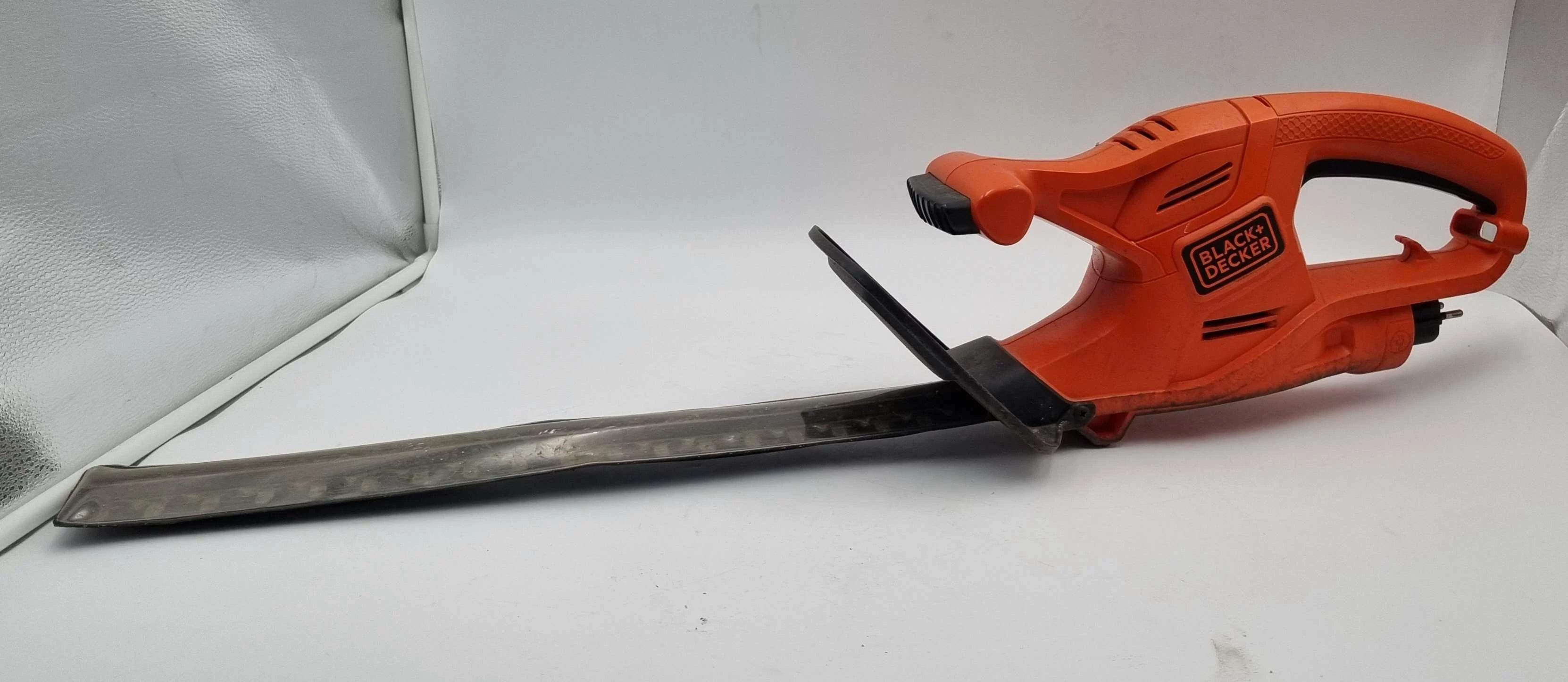 nozyce-do-zywoplotu-black-decker-gt4245-farbiarska-22e-mosina