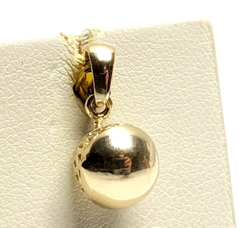 ŚLICZNA ZŁOTA ZAWIESZKA 1.24G 1CM P.585