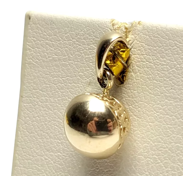 ŚLICZNA ZŁOTA ZAWIESZKA 1.24G 1CM P.585