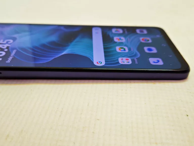 TELEFON MOTOROLA MOTO G35 PUDEŁKO 128/8