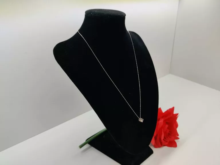 ŁAŃCUESZK Z BIAŁEGO ZŁOTA Z ZAWIESZKA 585/1,51 R.45