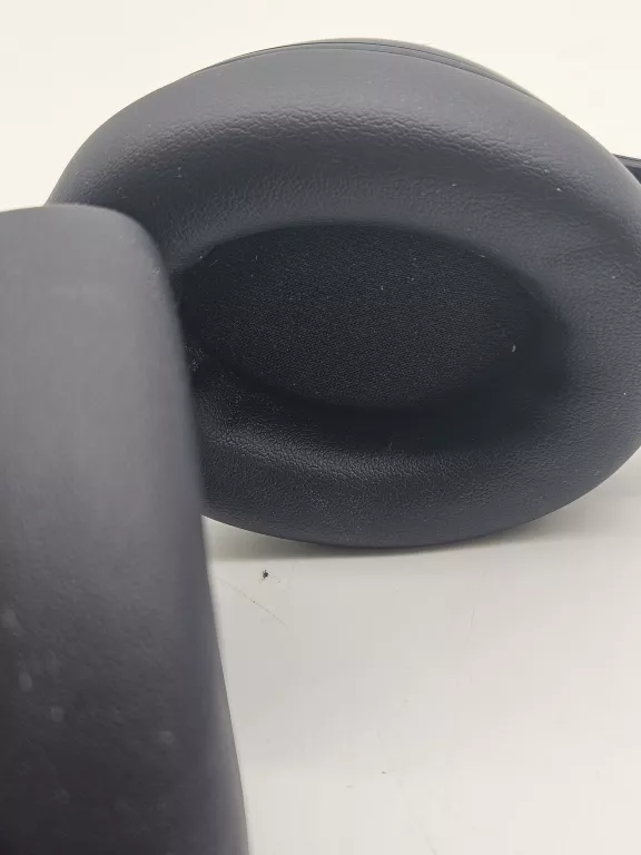 SLUCHAWKI APPLE BEATS STUDIO PRO ETUI