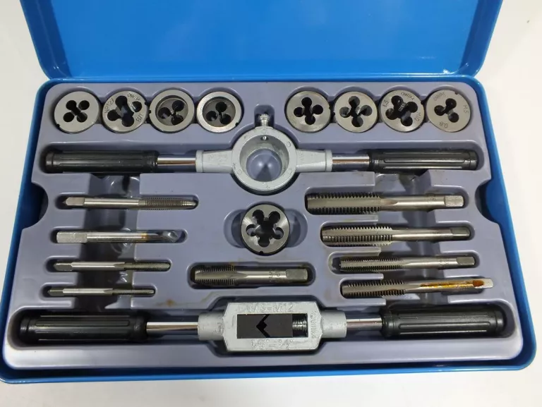 GWINTOWNIKI POWERFIX WALIZKA